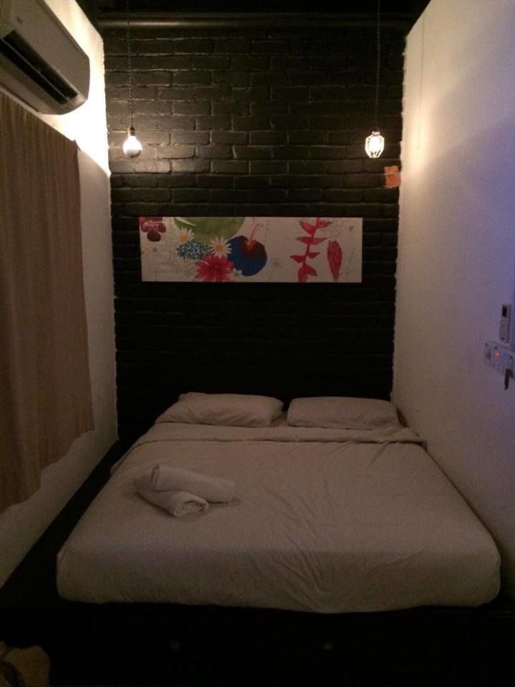 Super Oyo 44032 Zzz Hotel